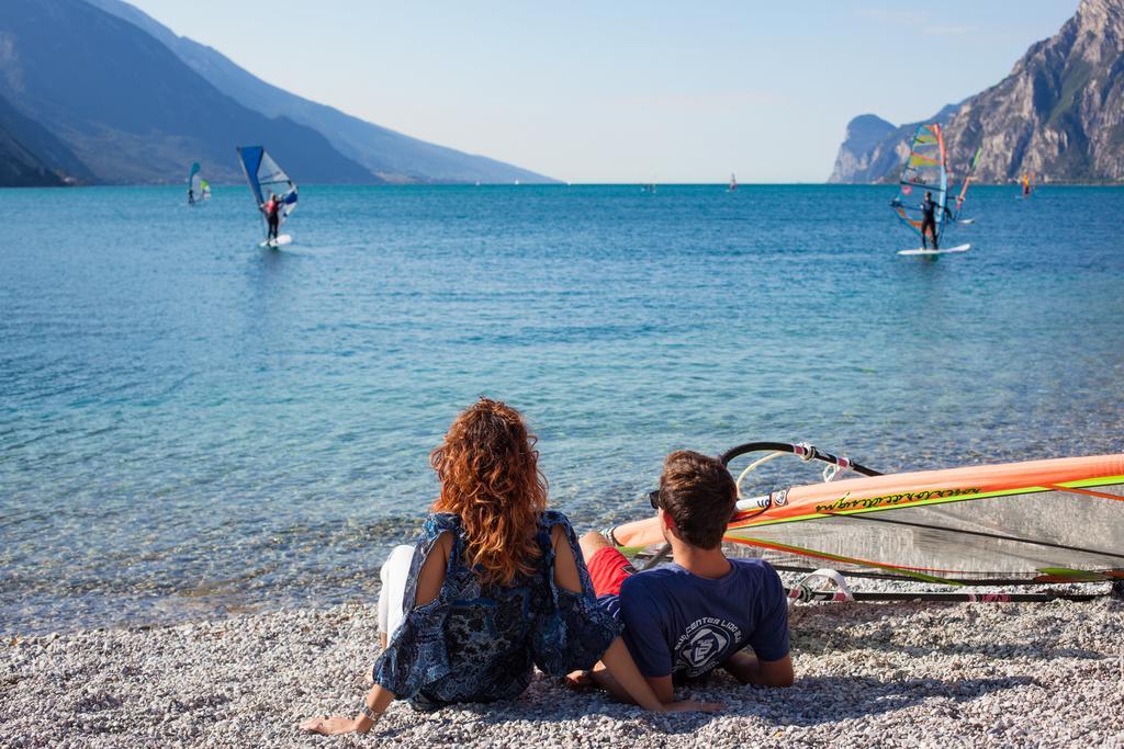 Hotel Lido Blu - Surf & Bike Torbole Sul Garda Екстер'єр фото