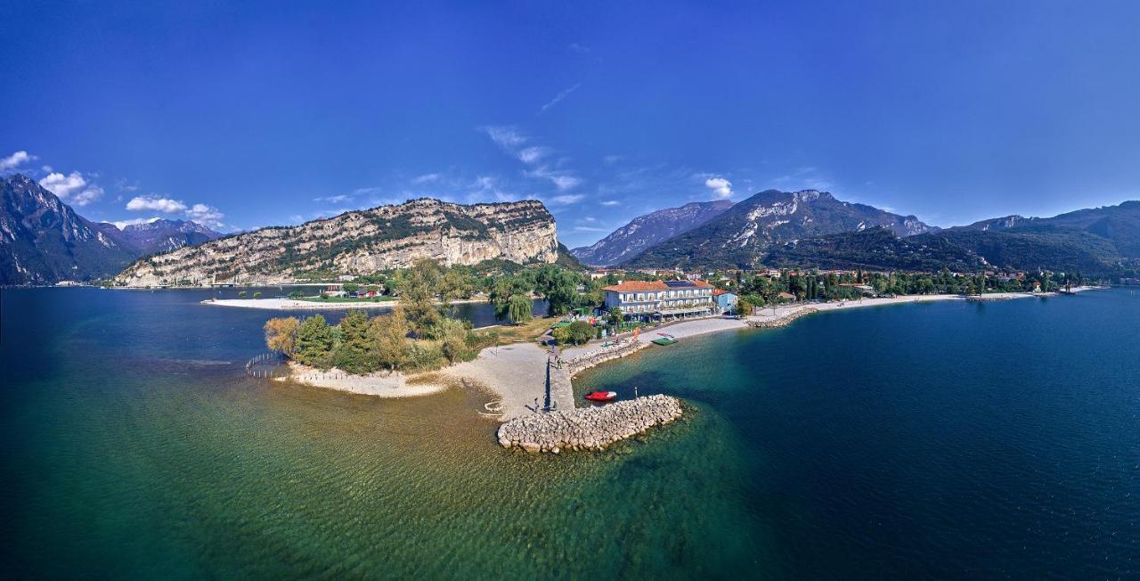 Hotel Lido Blu - Surf & Bike Torbole Sul Garda Екстер'єр фото