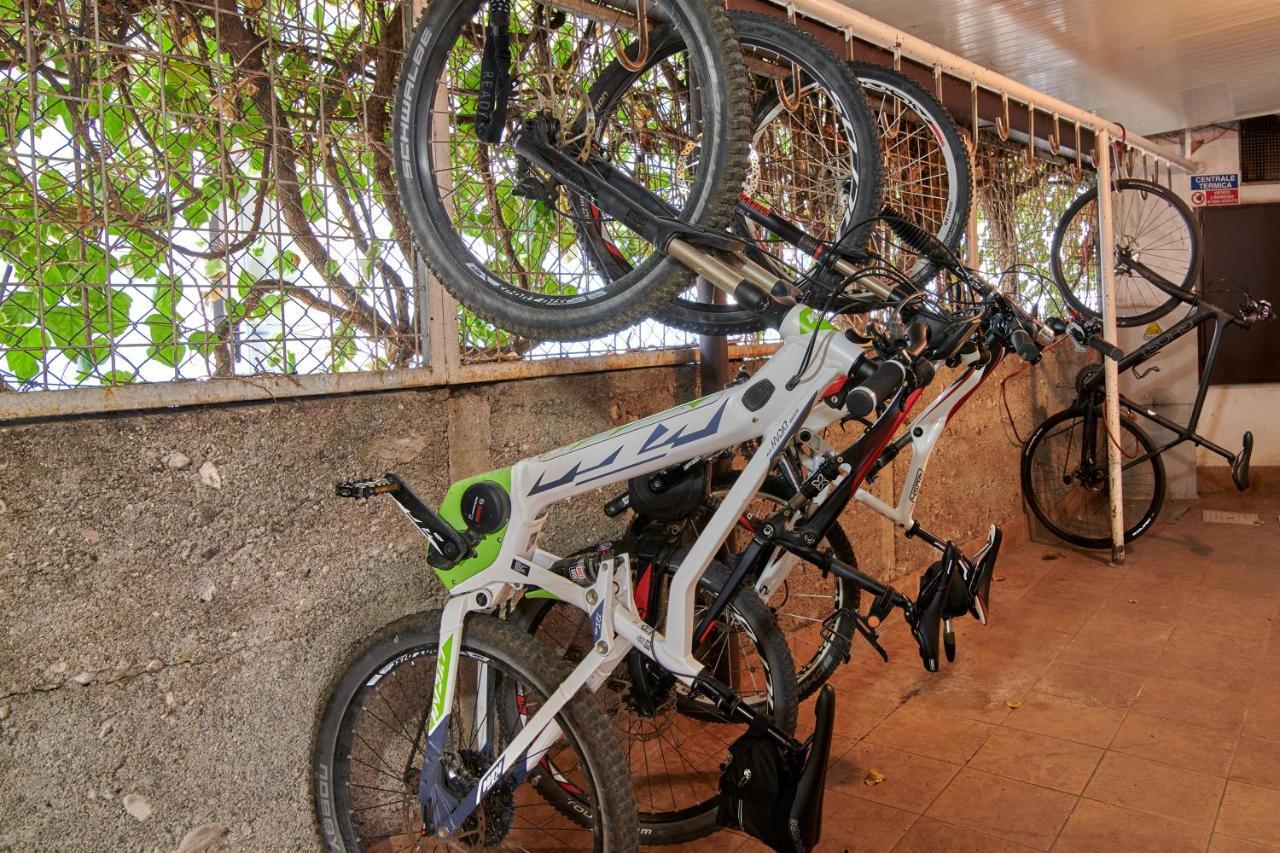 Hotel Lido Blu - Surf & Bike Torbole Sul Garda Екстер'єр фото